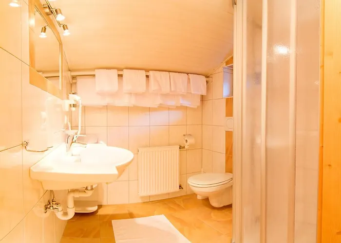 Sonnleitn 3* ノイシュティフト・イム・シュトゥーバイタール