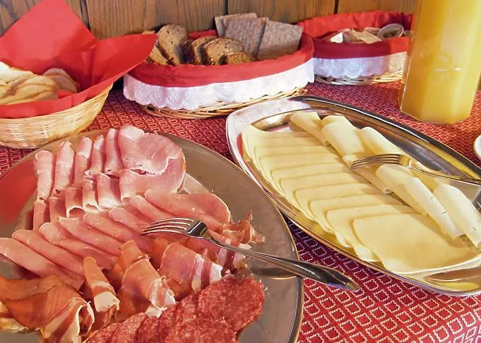 Sonnleitn 3* ノイシュティフト・イム・シュトゥーバイタール